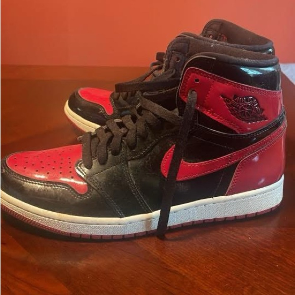 Nike Air Jordan 1 High Black Red Sneakers